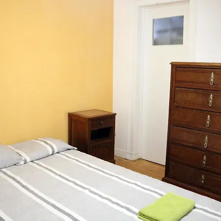 With 4 Bedrooms In Lisboa, With Wonderful View And Wifi Apartment *